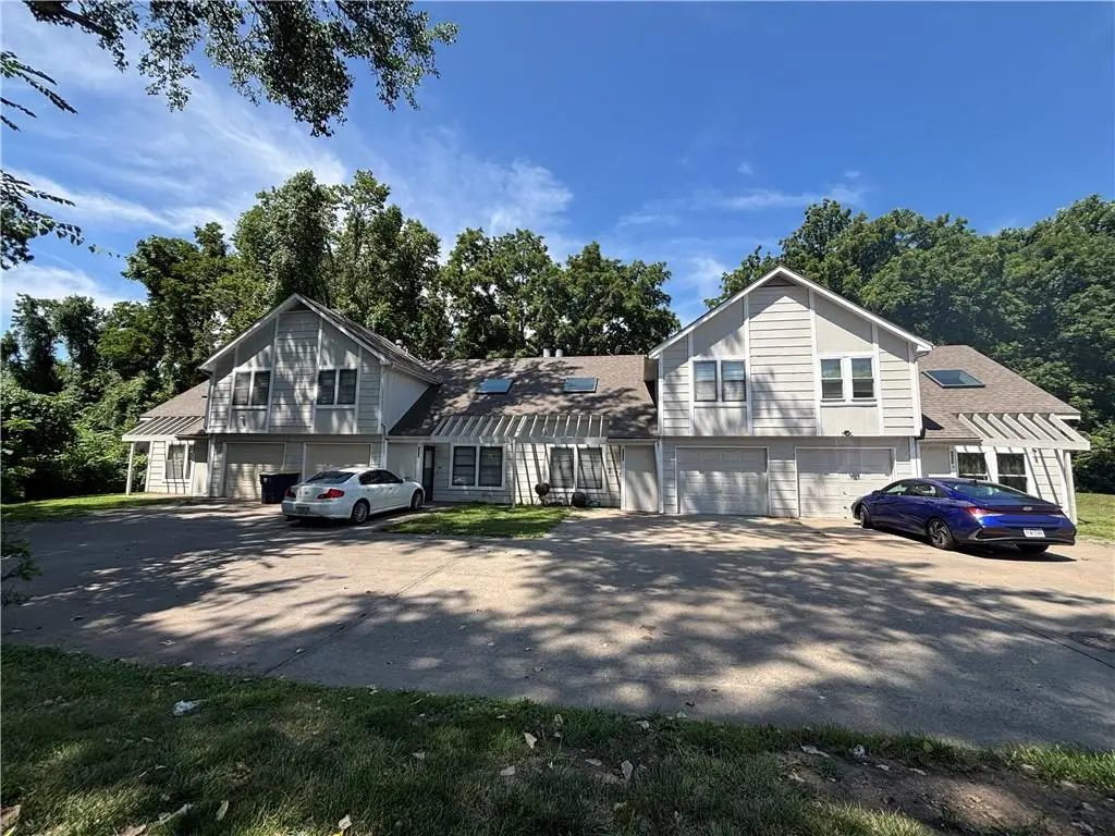 9940 Locust Street, Kansas City, MO 64131 - #1