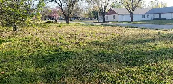 1000 W Chestnut Street, Independence, KS 67301