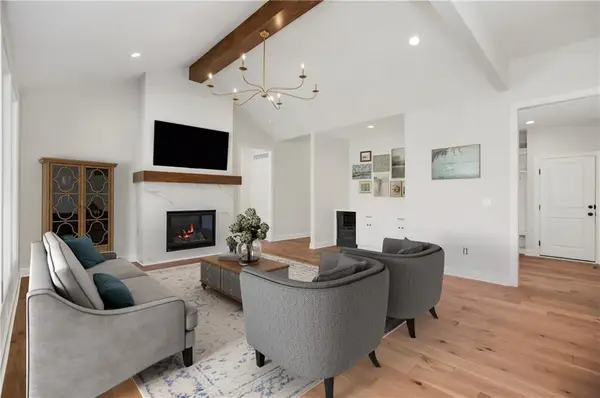 12541 S Hedge Court, Olathe, KS 66061