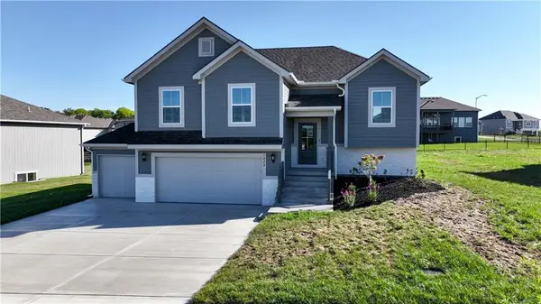 1222 NE 122nd Street, Kansas City, MO 64165