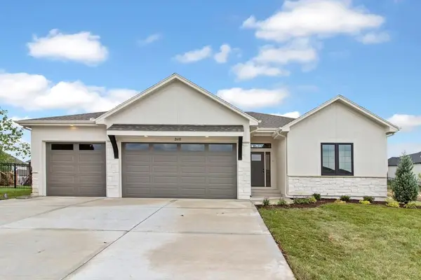 2601 NE Crestview Street, Blue Springs, MO 64029