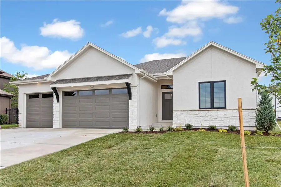 2601 NE Crestview Street, Blue Springs, MO 64029 - Image #2