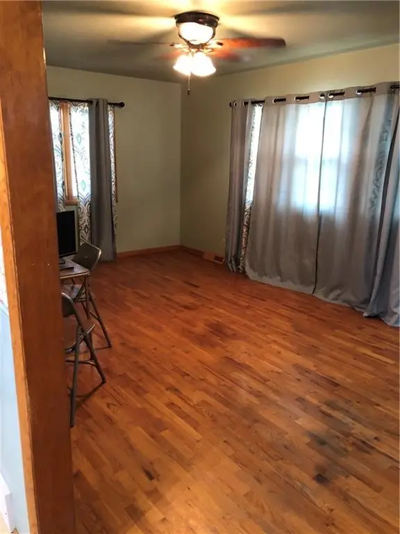 3305 S 33rd Terrace, Saint Joseph, MO 64503 - Image #2