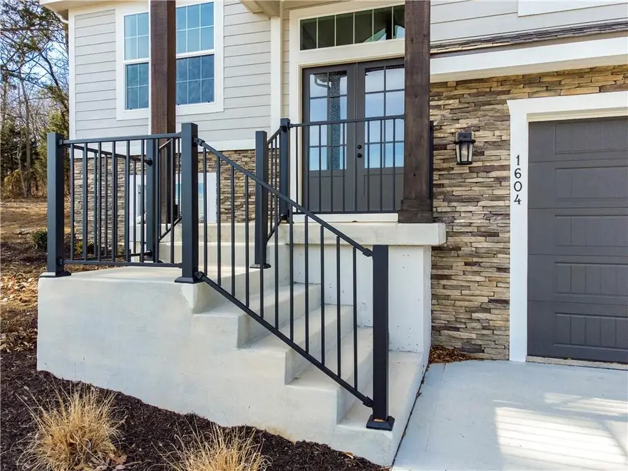 1604 Stonewall Street, Oak Grove, MO 64075 - Image #3