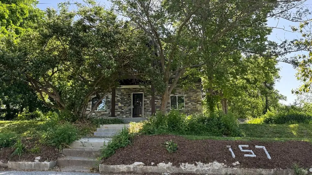 157 Clark Avenue, Bonner Springs, KS 66012 - Image #1