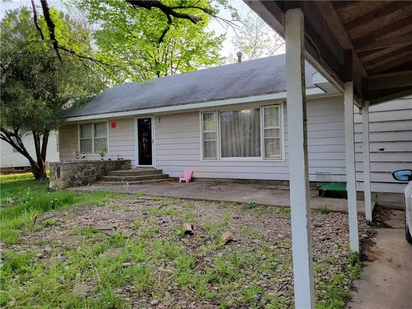 609 S Ridge Street, Yates Center, KS 66783