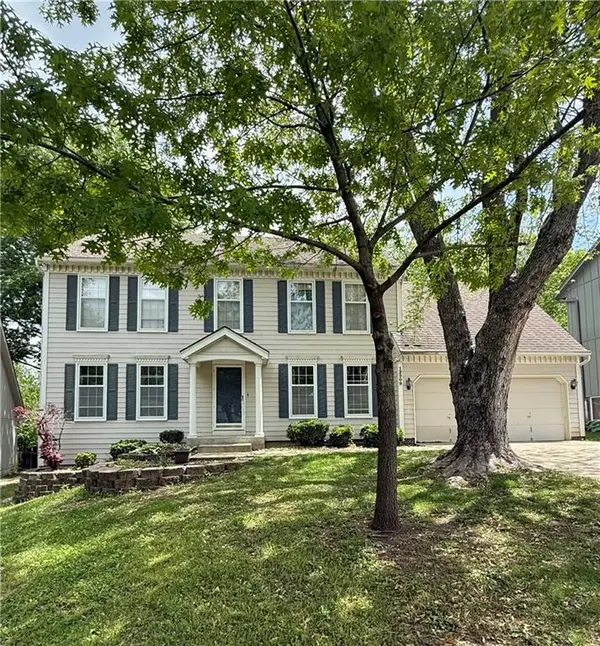 12209 Wedd Street, Overland Park, KS 66213