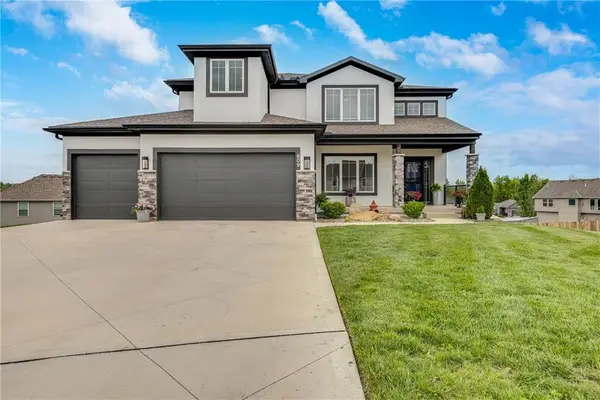 809 N Maple Court, Lone Jack, MO 64070