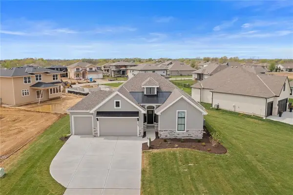 25006 W 141st Street, Olathe, KS 66061