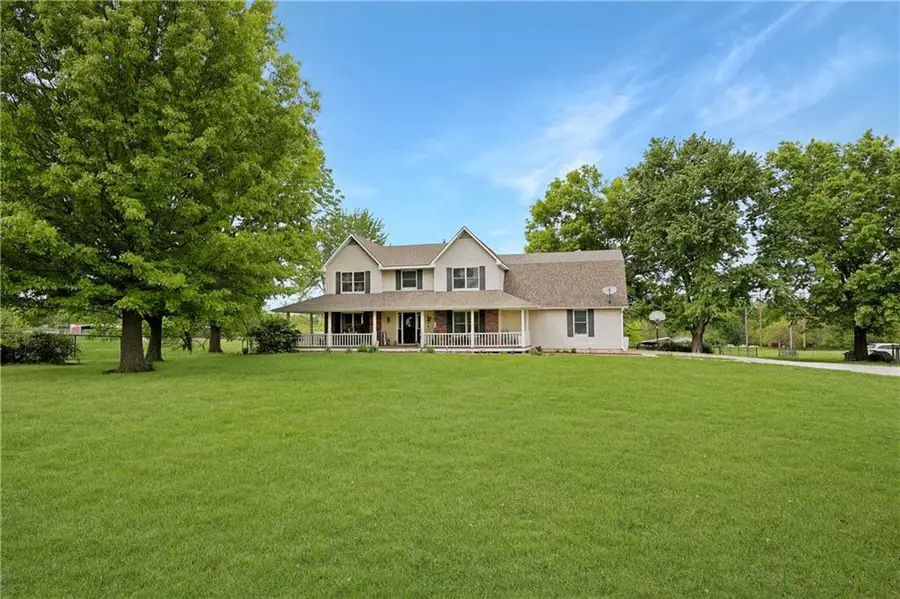 25002 E Twin Pines Drive, Harrisonville, MO 64701 - Image #3