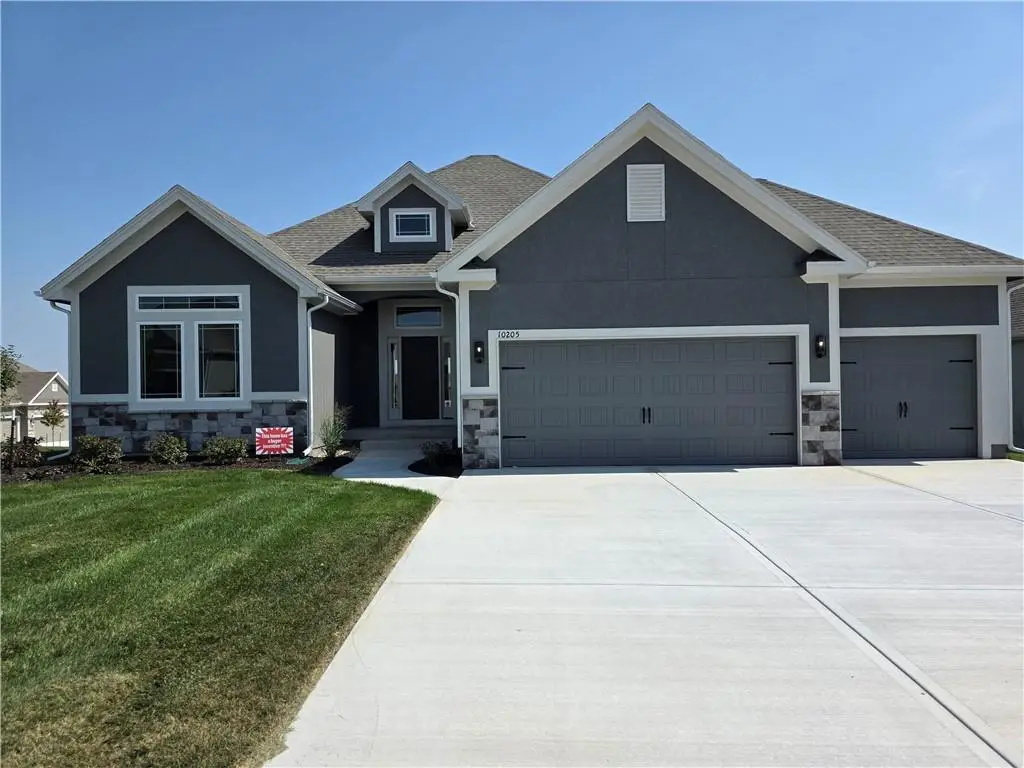 10205 N Winchester Avenue, Kansas City, MO 64156 - Image #1