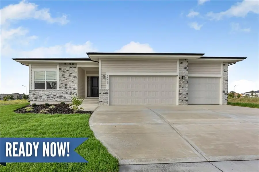 17125 W 168th Place, Olathe, KS 66062 - Image #2