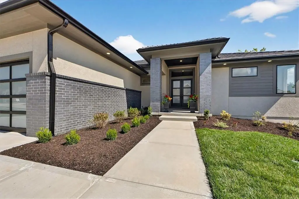 5907 N Lucerne Avenue, Kansas City, MO 64151 - Image #1