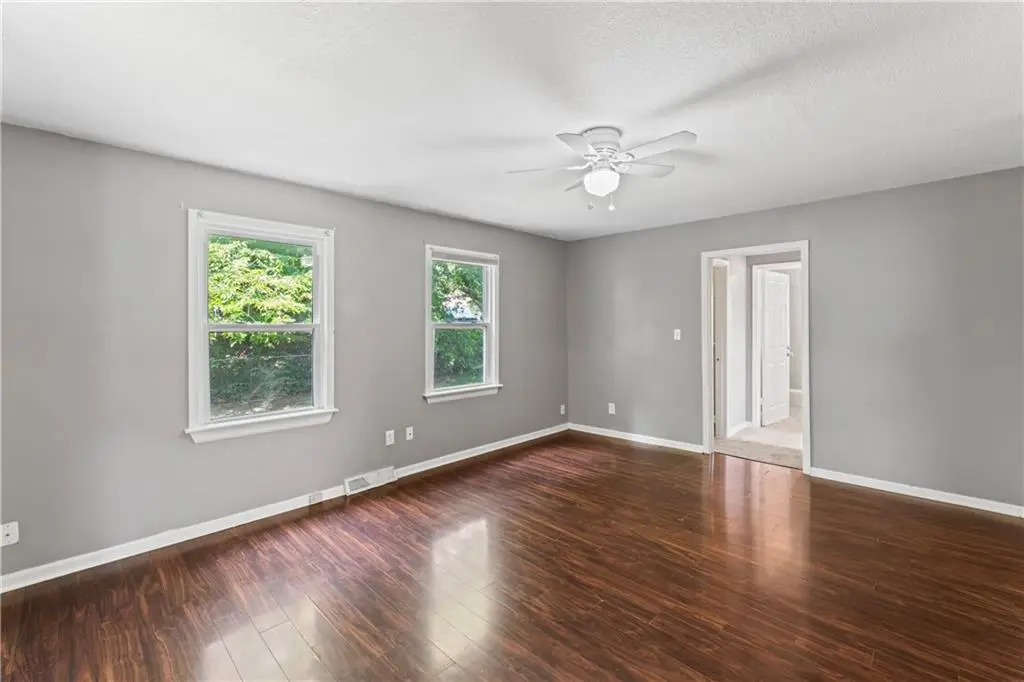 1700 Lawrence Avenue, Leavenworth, KS 66048 - Image #1