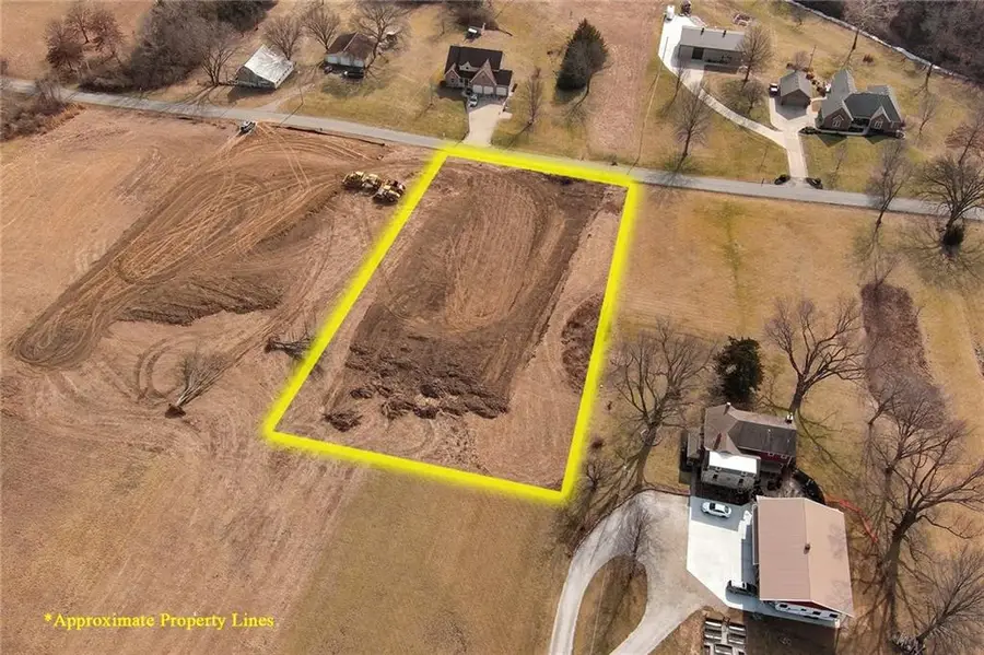 2104 Limit Street, Leavenworth, KS 66048 - #3