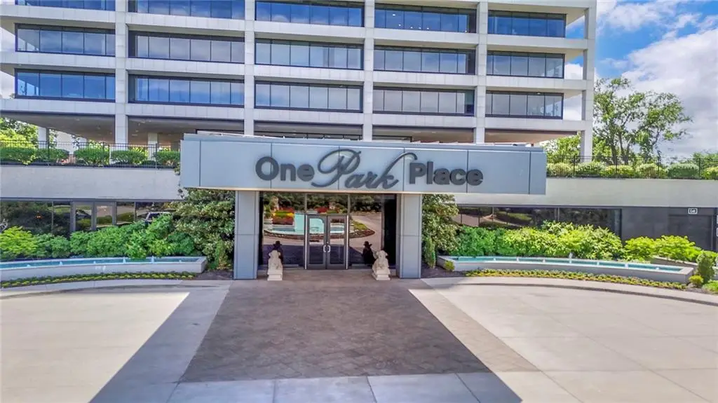 700 W 31st Street #1804, Kansas City, MO 64108 - Image #1