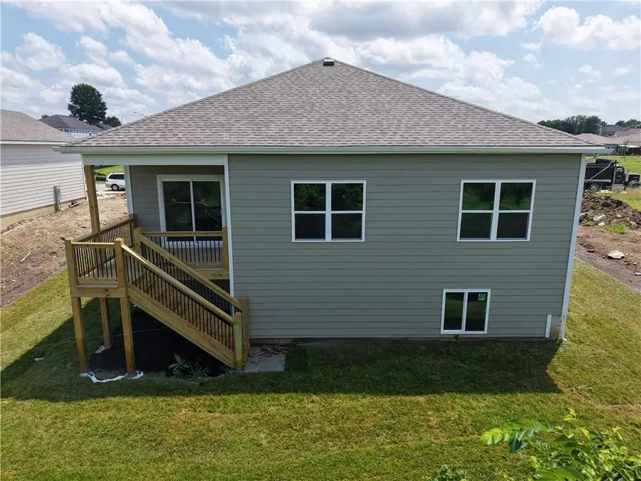 2202 Creek View Lane, Raymore, MO 64083 - Image #3