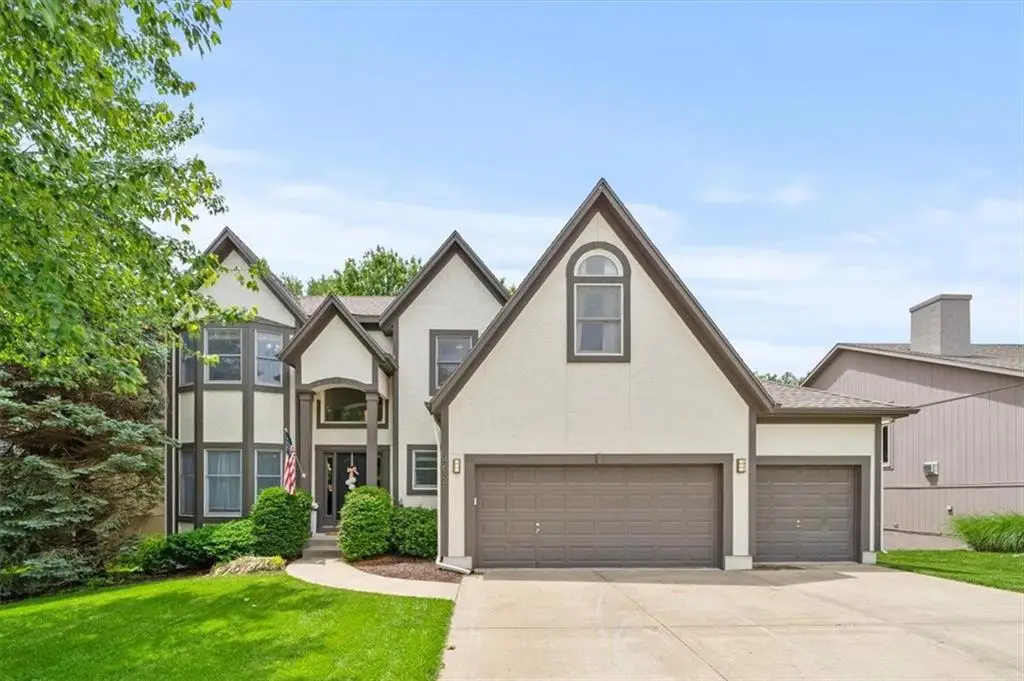 4638 Aminda Street, Shawnee, KS 66226 - Image #1