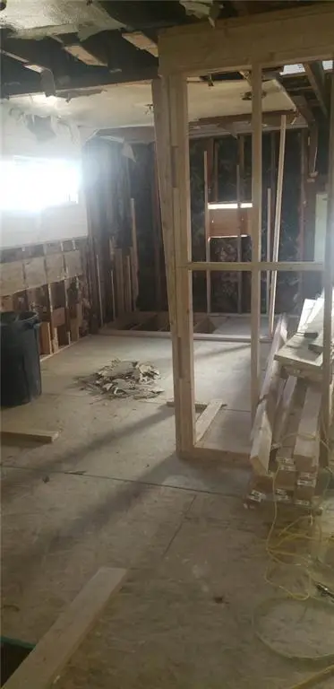 1910 S Joplin Street, Pittsburg, KS 66762 - Image #2