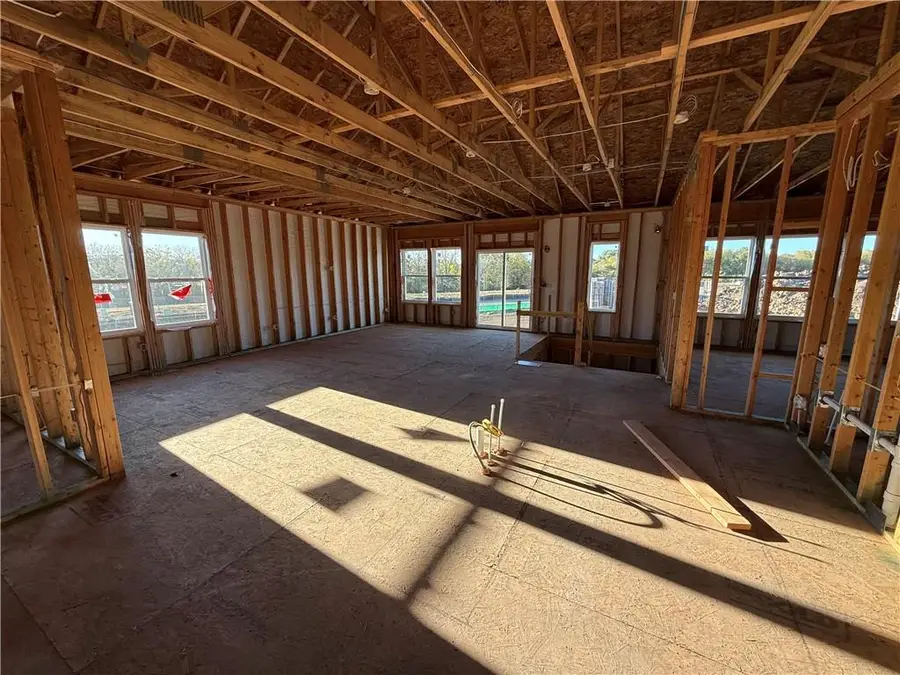 1204 SE Windbreak Drive, Lees Summit, MO 64081 - Image #2