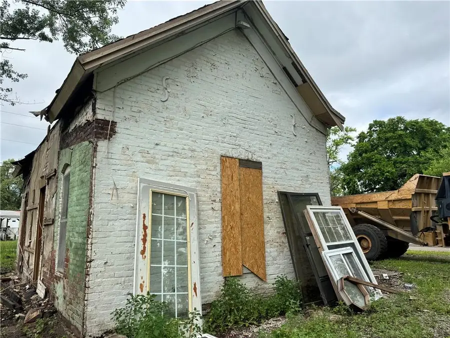 35 W 3rd Street, Adrian, MO 64720 - Image #3