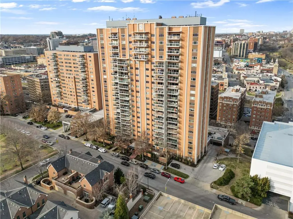 121 W 48th Street #100, Kansas City, MO 64112 - Image #1