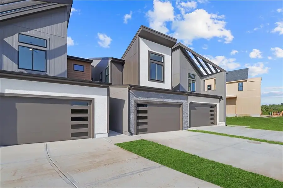 22518 W 93rd Street, Lenexa, KS 66227 - Image #2