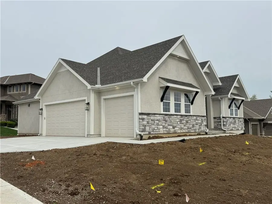 11494 S Longview Road, Olathe, KS 66061 - Image #2