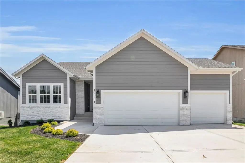 12501 Parkview Avenue, Kansas City, KS 66109 - Image #1