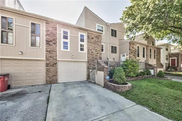 2904 5th Street, Blue Springs, MO 64014