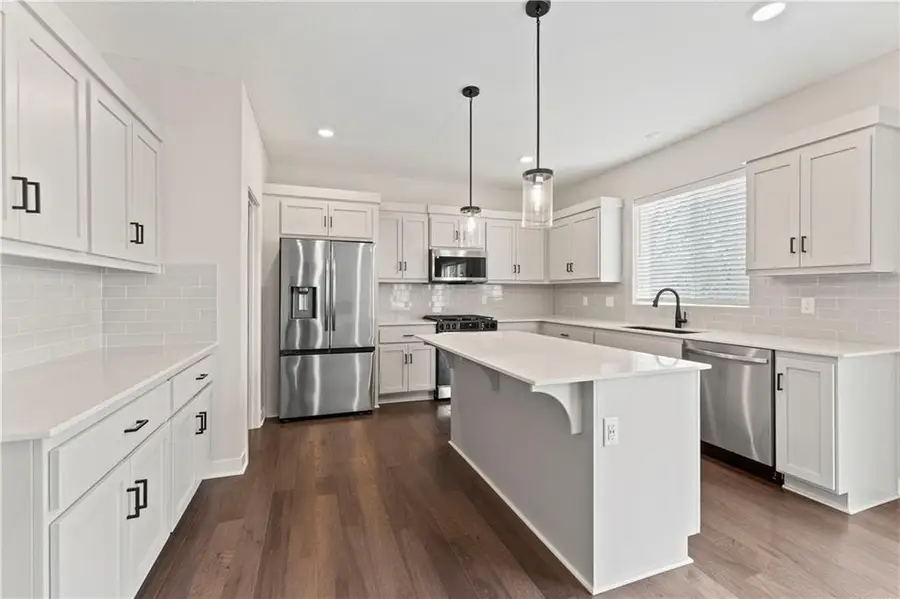 19517 Barstow Street, Spring Hill, KS 66083 - Image #2