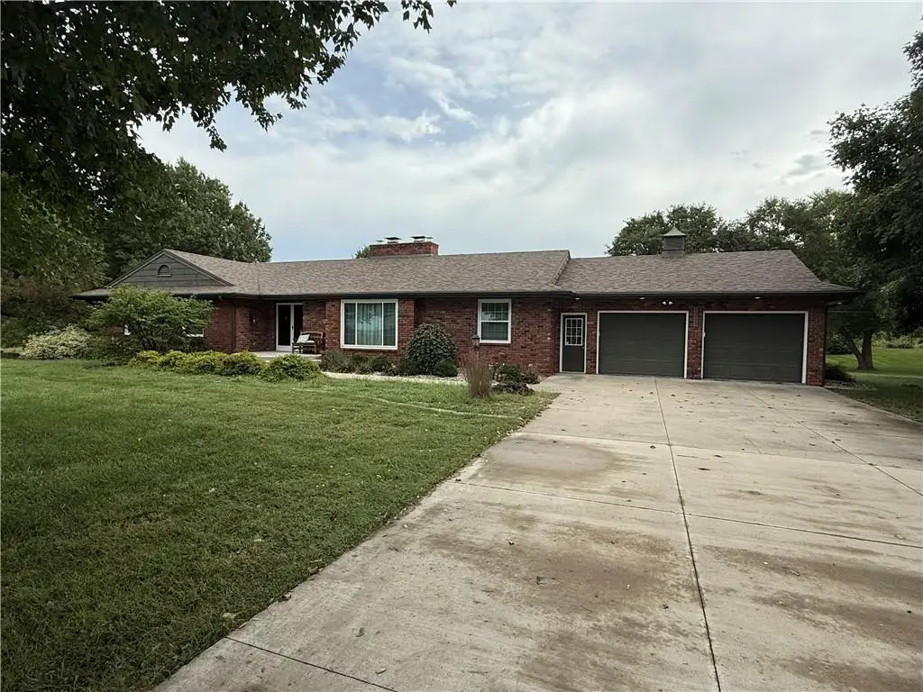1211 N 6th Street, Hiawatha, KS 66434 - Image #1