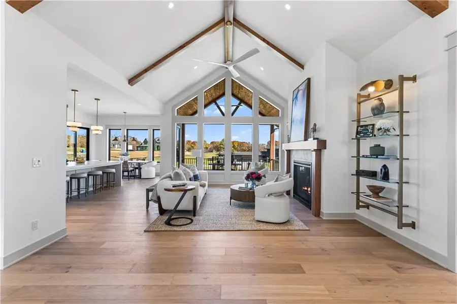 7515 NW Fawn Circle, Parkville, MO 64152 - Image #2