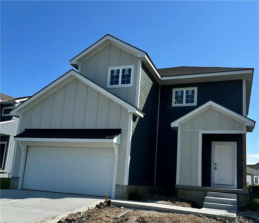 12513 S White Ash Lane, Lees Summit, MO 64086 - Image #1