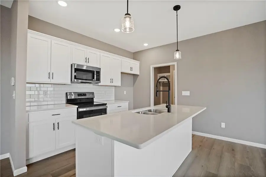 12513 S White Ash Lane, Lees Summit, MO 64086 - Image #3