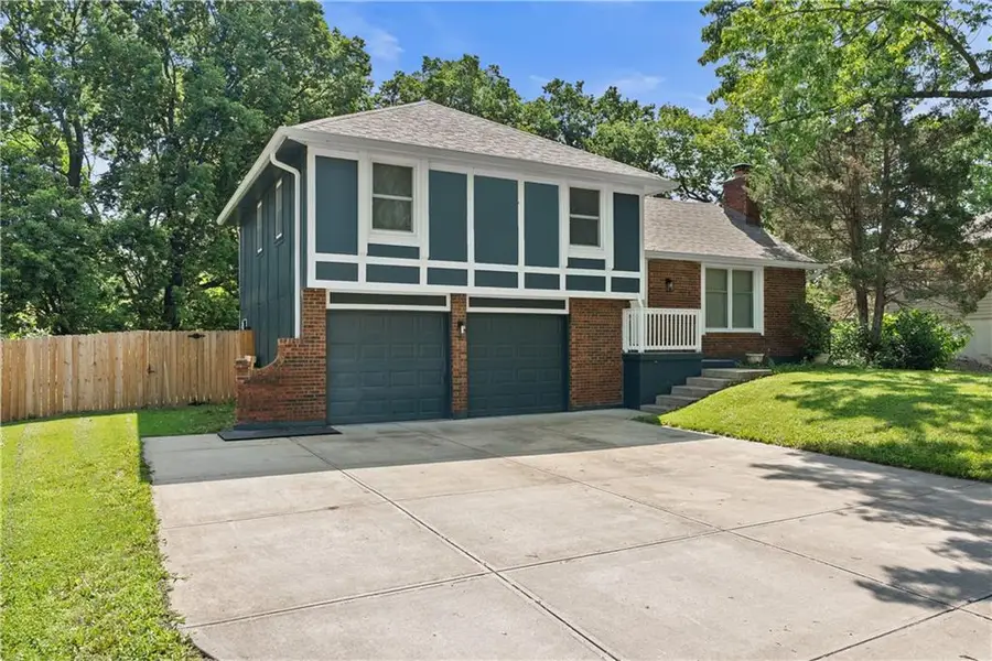 13205 Overhill Rd. Road, Grandview, MO 64030 - Image #2