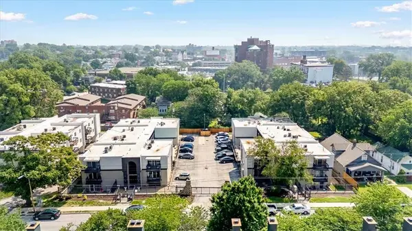 4143-4157 Roanoke Road, Kansas City, MO 64111