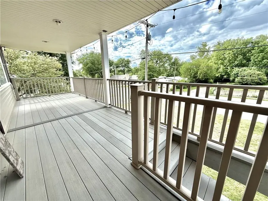 302 W 16th Street, Maryville, MO 64468 - Image #3