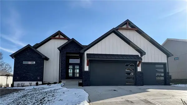 1403 Kintyre Court W, Raymore, MO 64083