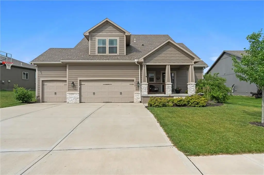 1612 March Lane, Raymore, MO 64083 - Image #1