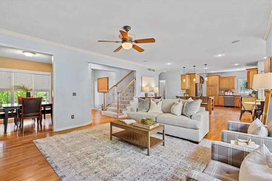 9626 Falcon Valley Drive, Lenexa, KS 66220 - Image #2