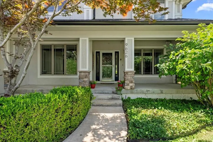 9626 Falcon Valley Drive, Lenexa, KS 66220 - Image #3