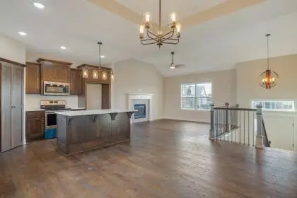 18408 Rock Creek Drive N, Smithville, MO 64089 - Image #3