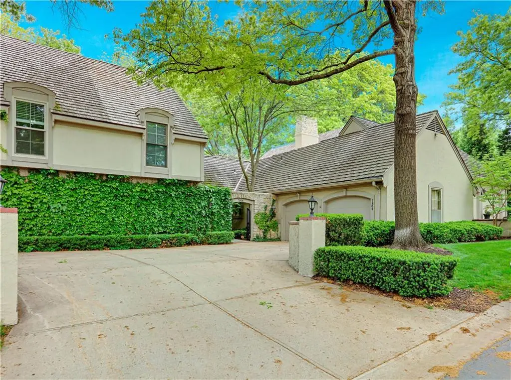 7908 Bristol Court, Prairie Village, KS 66208 - Image #1