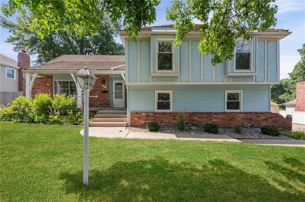 3511 NE 61st Terrace, Gladstone, MO 64119 - #1