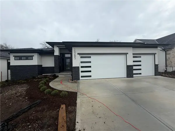 15285 W 162nd Street, Olathe, KS 66062