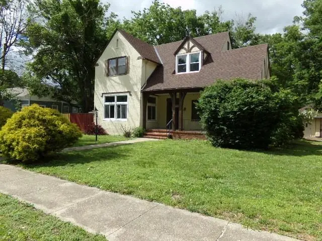 105 E Clinton Street, Clinton, MO 64735 - Image #1