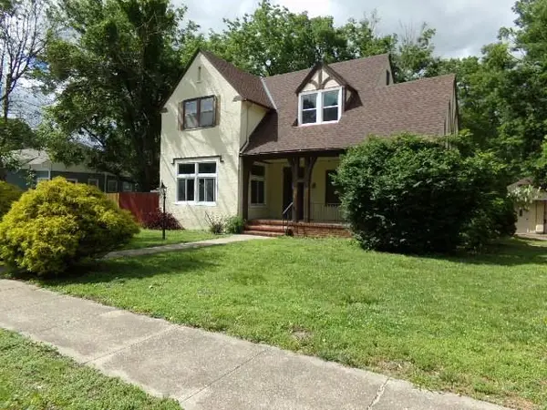 105 E Clinton Street, Clinton, MO 64735