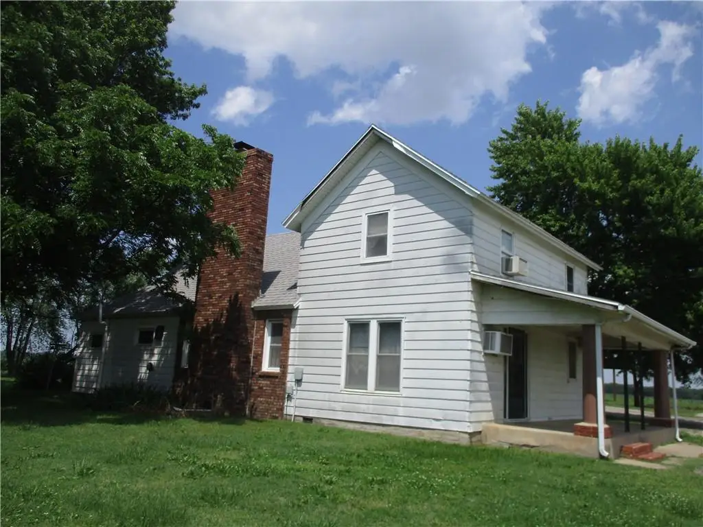1834 N High School Avenue, Columbus, KS 66725 - Image #1