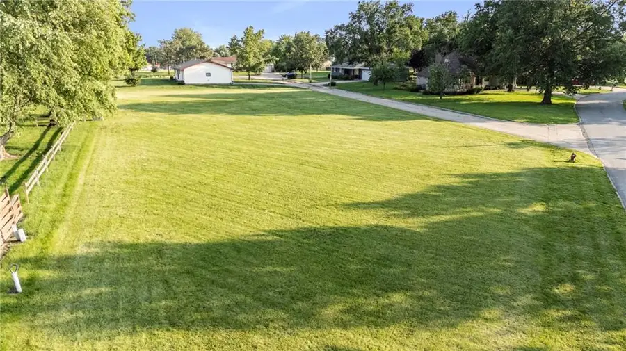 69 Lynnewood Lane, Garnett, KS 66032 - Image #2